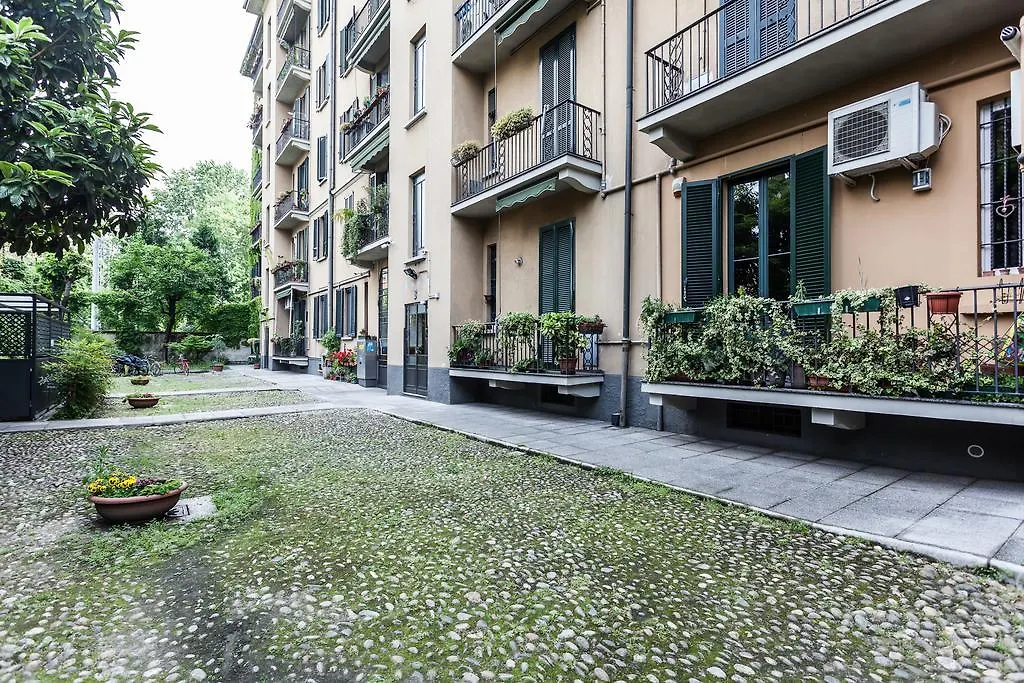 Italianway-Reggimento Savoia Apartment Milan