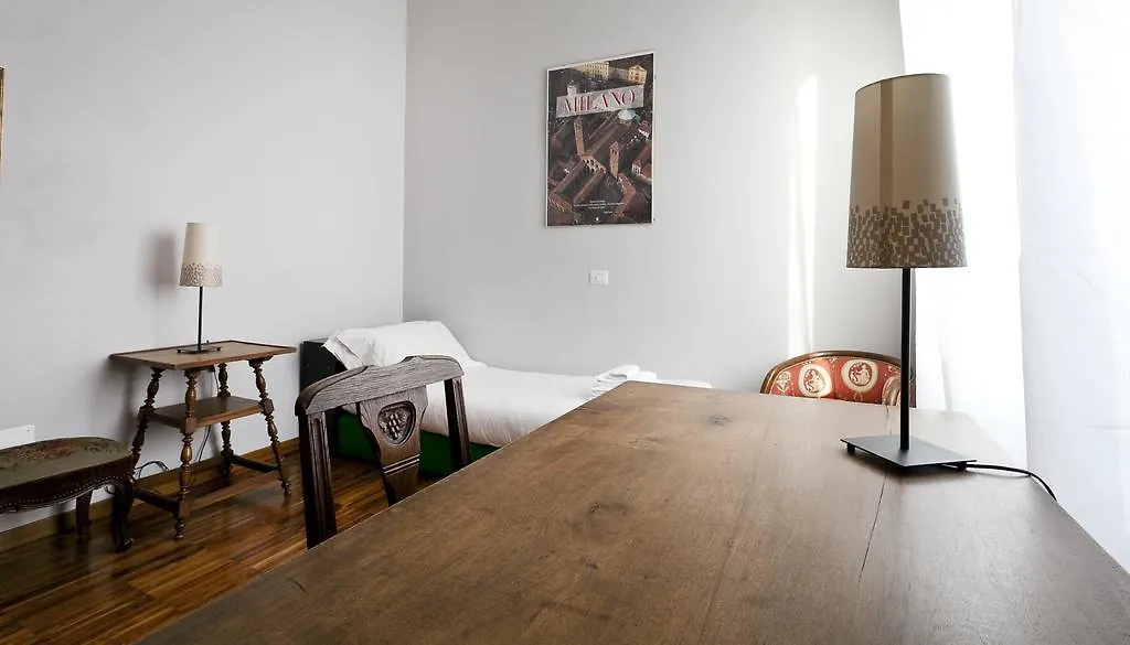 Italianway-Reggimento Savoia Apartment Milan Italy