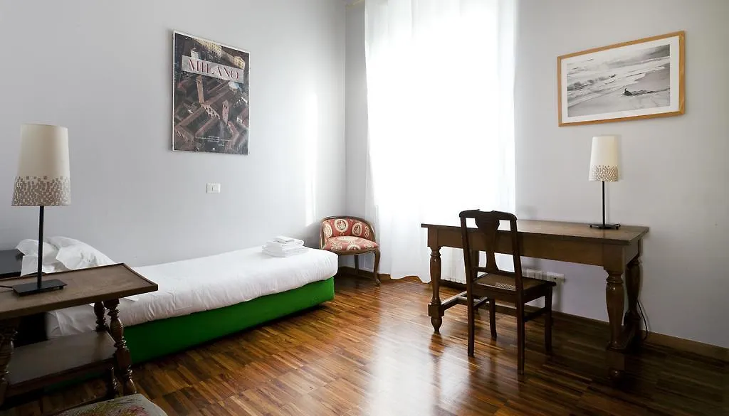 Italianway-Reggimento Savoia Apartment Milan